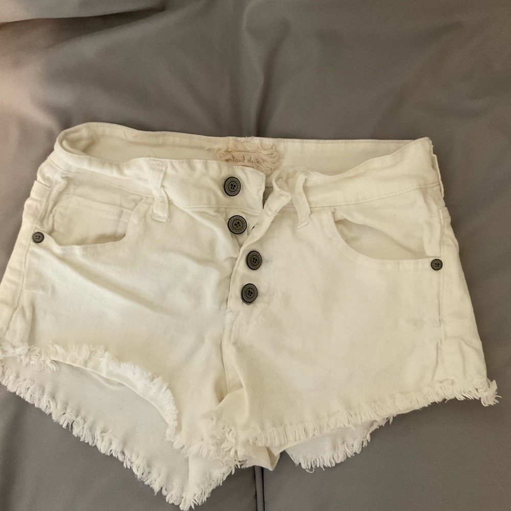 *5 for $20 Altar’d State White Denim Shorts